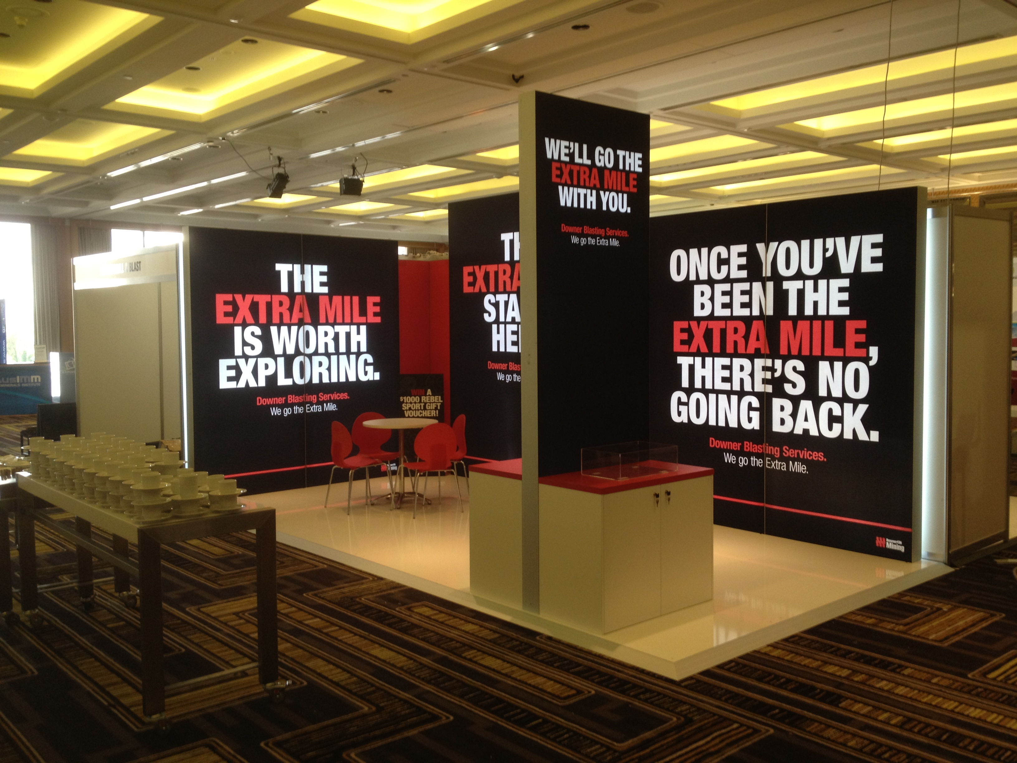 Freeform Exhibit Display Spyder Display